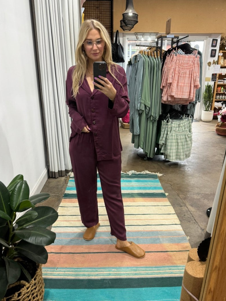 Bamboo Pyjamas: Classic Set in Burgundy