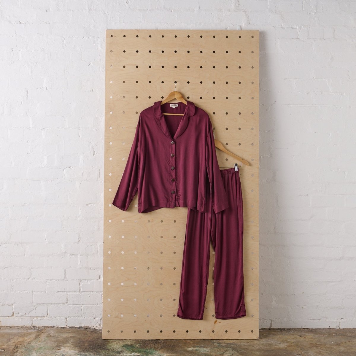 Bamboo Pyjamas: Classic Set in Burgundy
